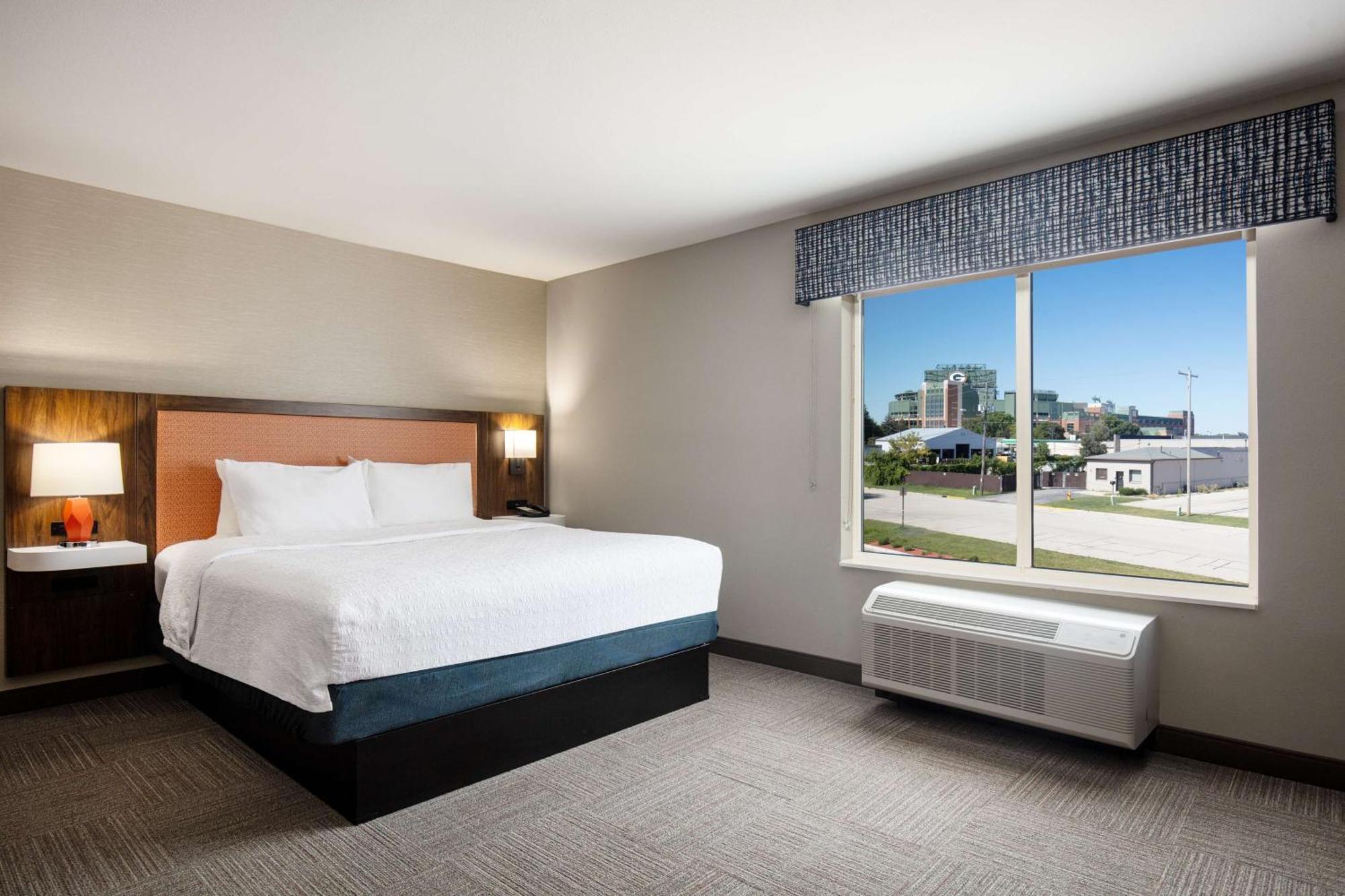 Hampton Inn Green Bay Stadium, Wi Exterior photo